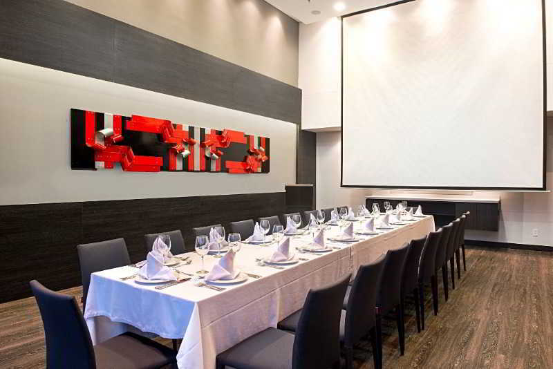 NH Bogota Urban 26 Royal Hotel Bagian luar foto
